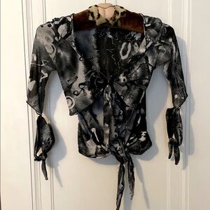 Unique Vintage Black, White, Gray Women's Tie Closure Top (Juniors L/Woman’s S)